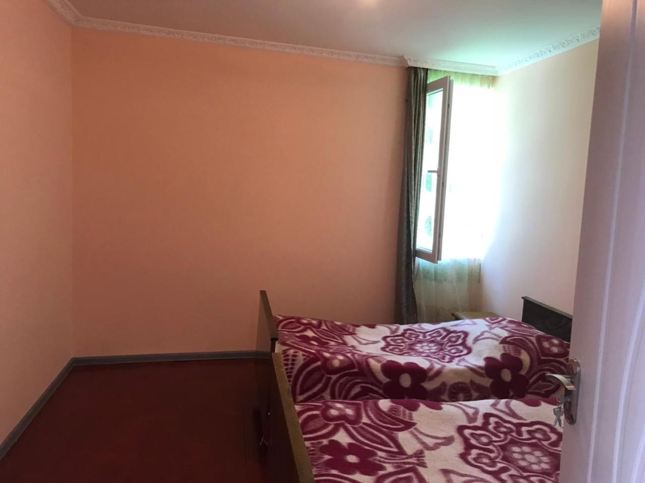 Ciuri'S Guesthouse Zhabeshi Exteriér fotografie