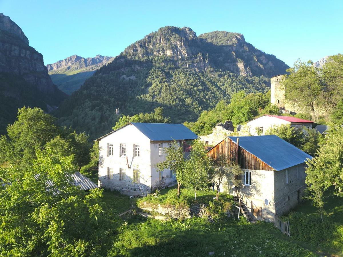 Ciuri'S Guesthouse Zhabeshi Exteriér fotografie